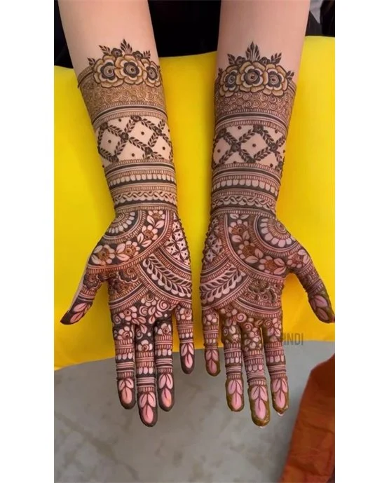 Spiral Droplet Trail On Modern Full Hand Mehndi Design